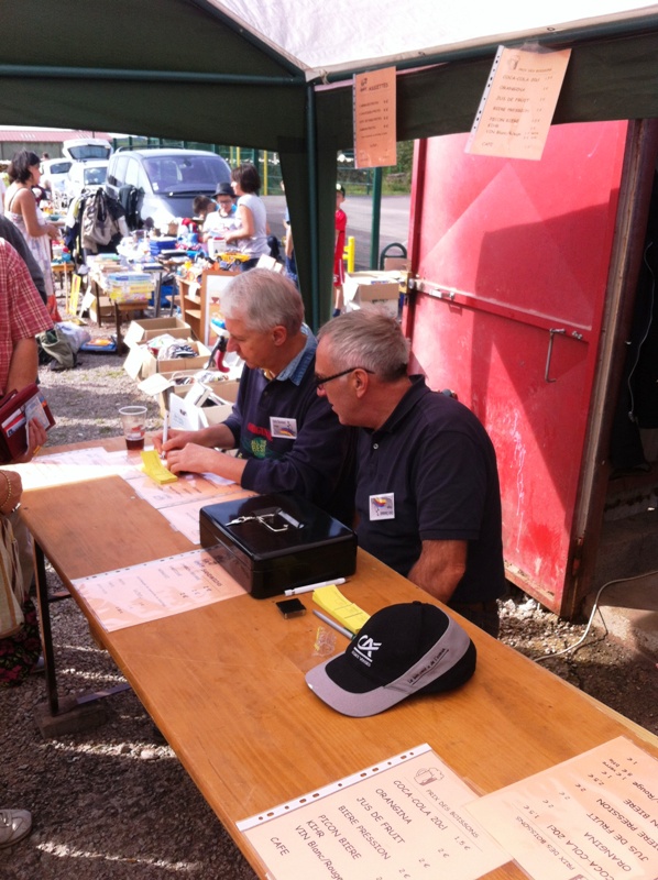 Vide-greniers 2014 dimanche 28 septembre 2014 (15)